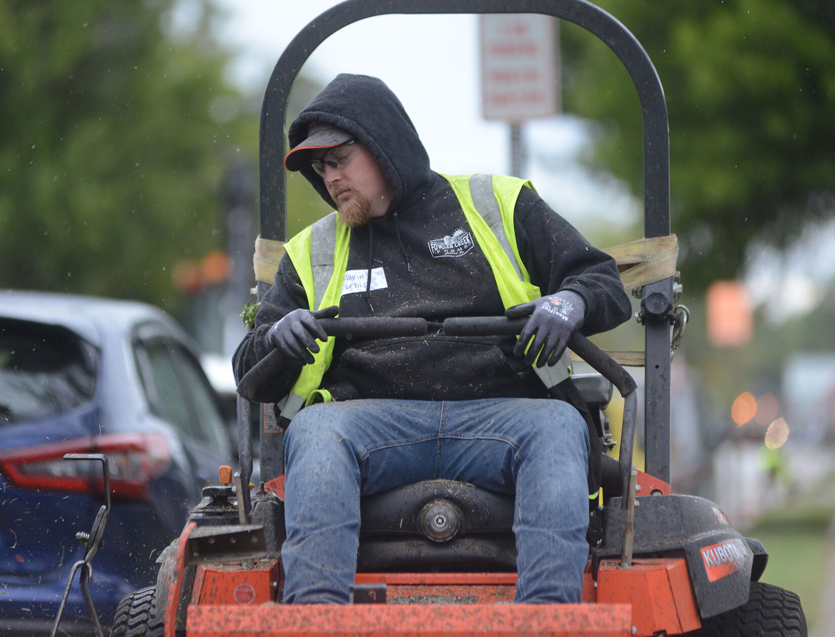 Ravin Forbis, mow the lawn